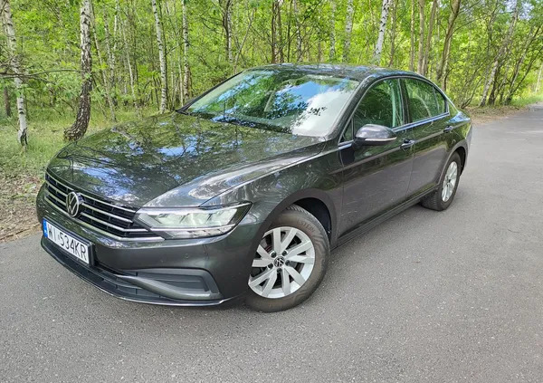 volkswagen passat Volkswagen Passat cena 73170 przebieg: 81700, rok produkcji 2020 z Świętochłowice